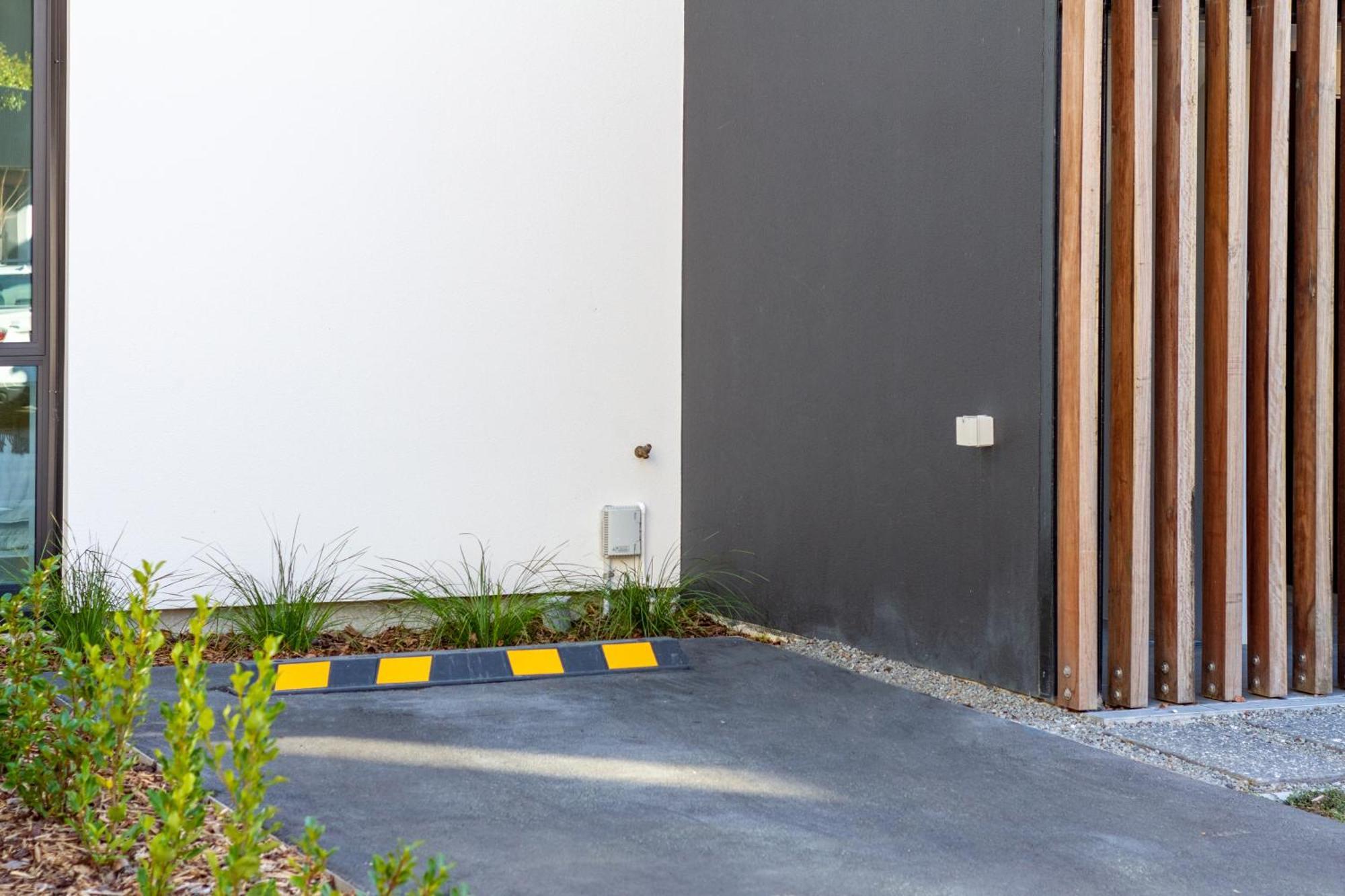 Getaway On Manchester Street - Carpark, Central Christchurch Eksteriør billede